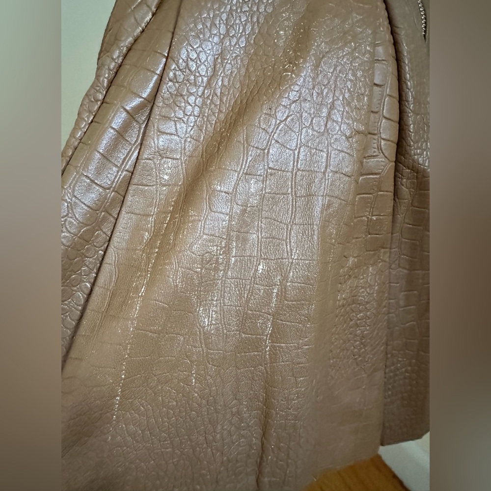Tan Croc-Embossed 100% Leather Mini Skirt Lining Satin Blue Sz 8. Zip In Back - Picture 13 of 14